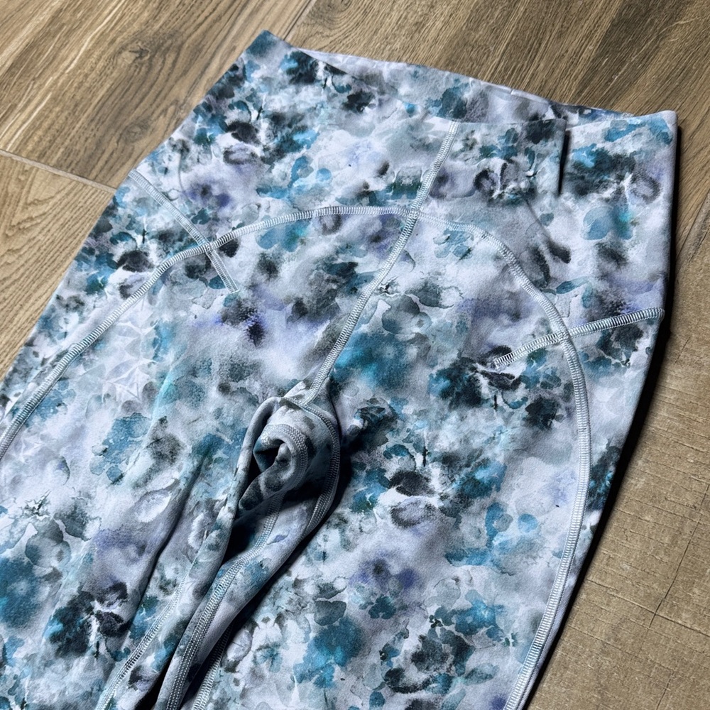 LULULEMON Kaleidofloral Multi Align High-Rise Leggings • Womens Size 6 - Picture 5 of 8